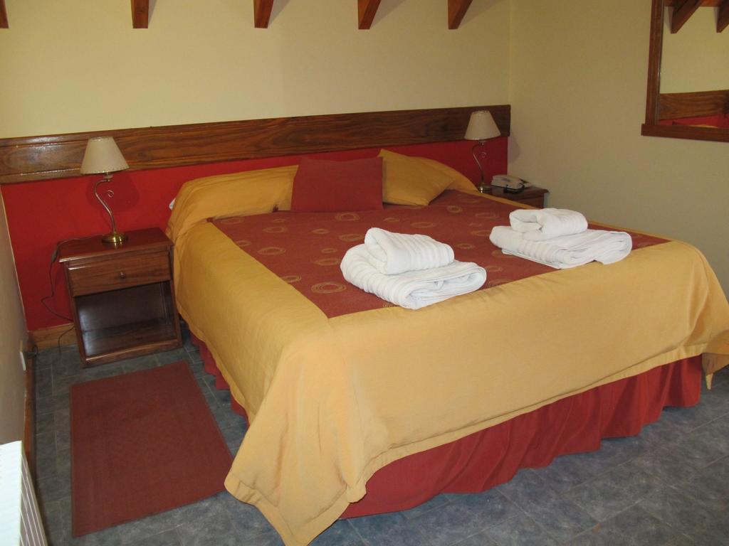 Hosteria Maiten Escondido Вилья-ла-Ангостура Номер фото